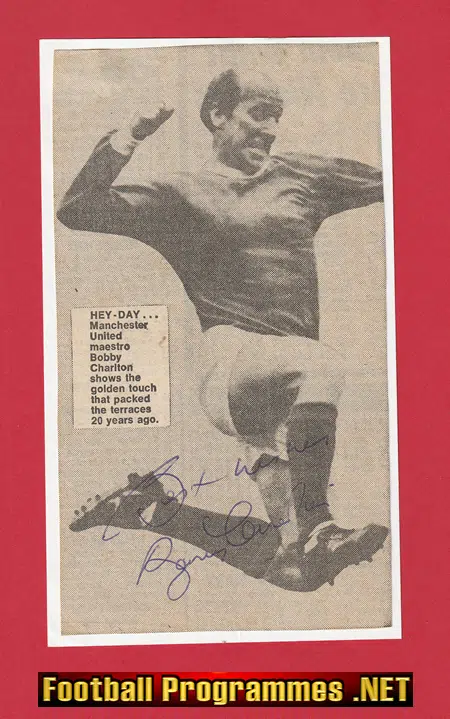 Manchester United Bobby Charlton Autograph SIGNED Picture