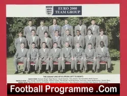 England Football Team Squad Picture Multi Autographed SIGNED 00 - football memorabilia
