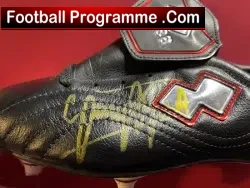 Manchester United George Best SIGNED Autographed Football Boot - football programme