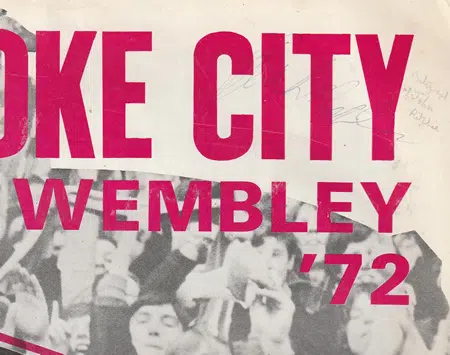 Stoke City Football Club Official Souvenir Brochure 1972 SIGNED