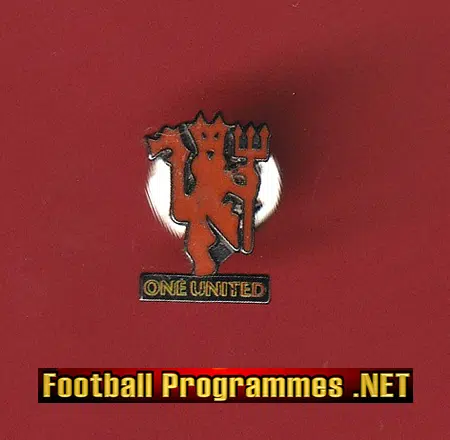Manchester United Football Metal Badge – One United 1970s
