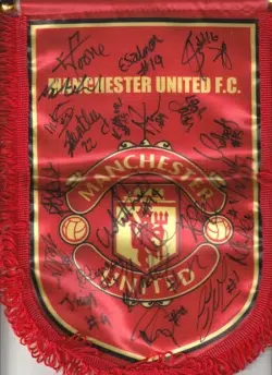 Manchester United Football Club Multi SIGNED Pennant - 2018/19 - football memorabilia