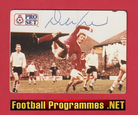 Manchester United Denis Law Signed Pro Set Football Card