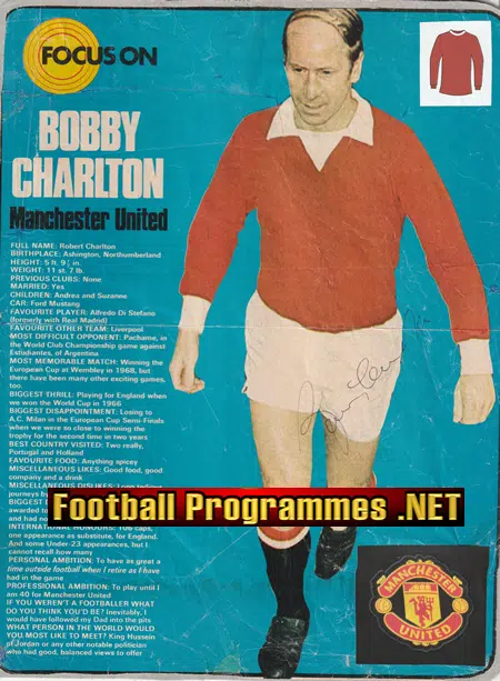 Manchester United Bobby Charlton SIGNED Autographed Picture 1970