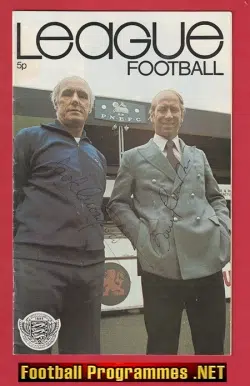 Manchester United Bobby Charlton Autograph Jack Crompton SIGNED