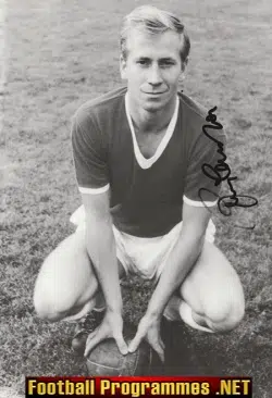 Manchester United Bobby Charlton Autograph SIGNED Picture