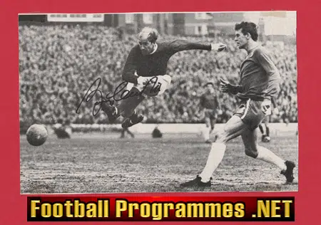 Manchester United Bobby Charlton Autograph SIGNED Picture 1970s