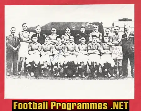 Manchester United Billy McGlen + Johnny Morris Signed Picture