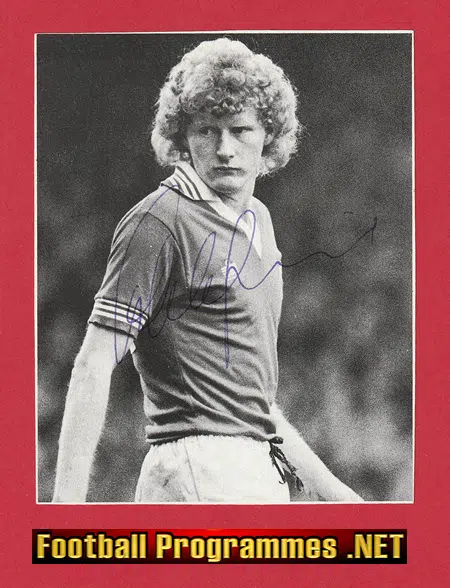Manchester United Ashley Grimes Autograph – Man Utd