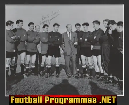 Manchester United Wilf McGuinness Autograph Man Utd Busby Babes