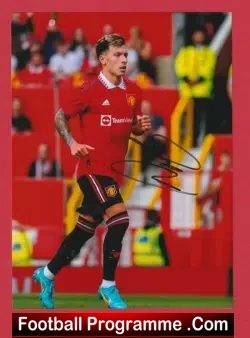 Manchester United Lisandro Martinez Autograph Signed Picture - football memorabilia