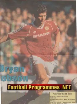 Manchester United Bryan Robson Autograph Picture Man Utd