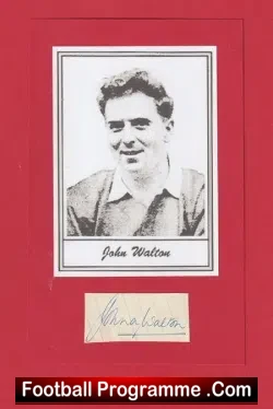 Manchester United John Walton Autograph Picture Man Utd 1951 - football memorabilia