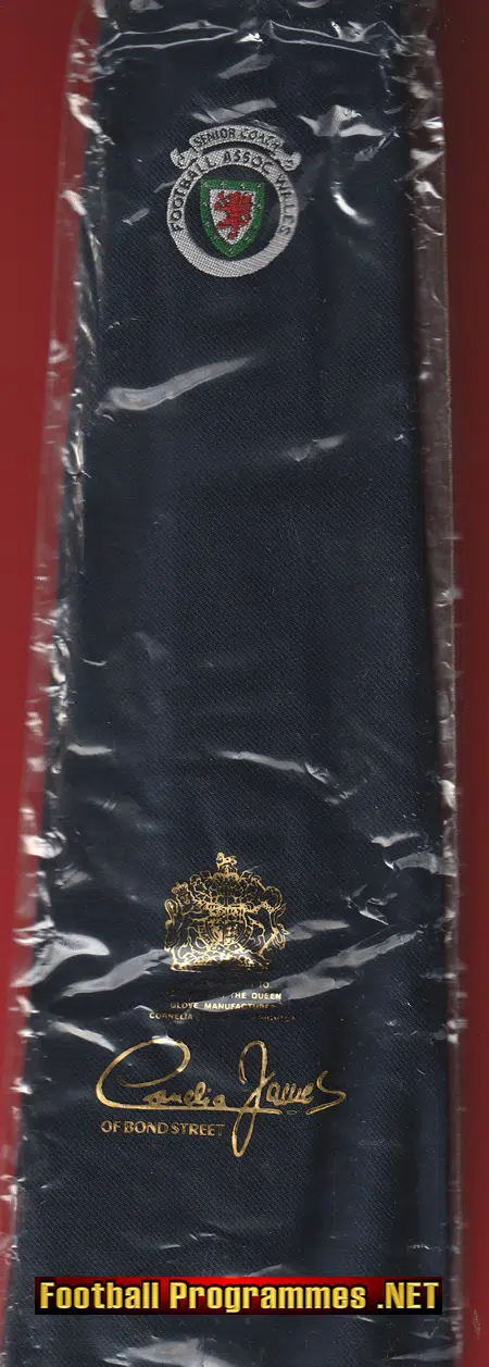 Wales Football Association FAW Senior Coach Mens Neck Tie