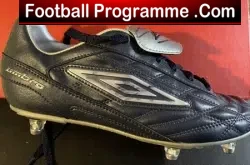 Geoff Hurst Genuine Signed Autographed Football Boot West Ham U - football programme