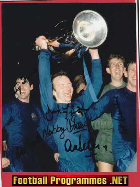 Manchester United Multi Signed 1968 European Cup Winners