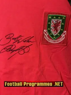Wales + Manchester United Ryan Giggs Signed Football Shirt
