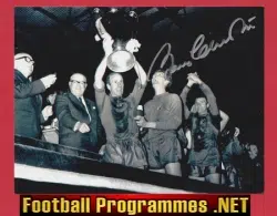 Manchester United Bobby Charlton Autograph Signed Man Utd European Trophy