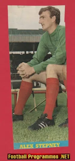 Manchester United Alex Stepney Autograph Signed Man Utd 70s